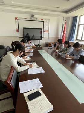 C:\Users\THTF\Desktop\教改\青年教师教改理论学习活动\mmexport1652773171708_副本.jpg